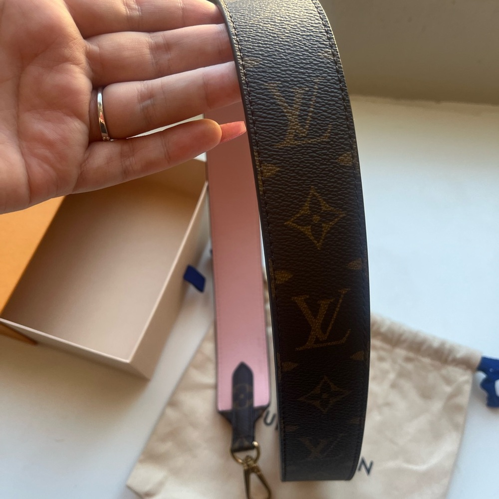 Louis Vuitton Bandoulière - Picture 2 of 4